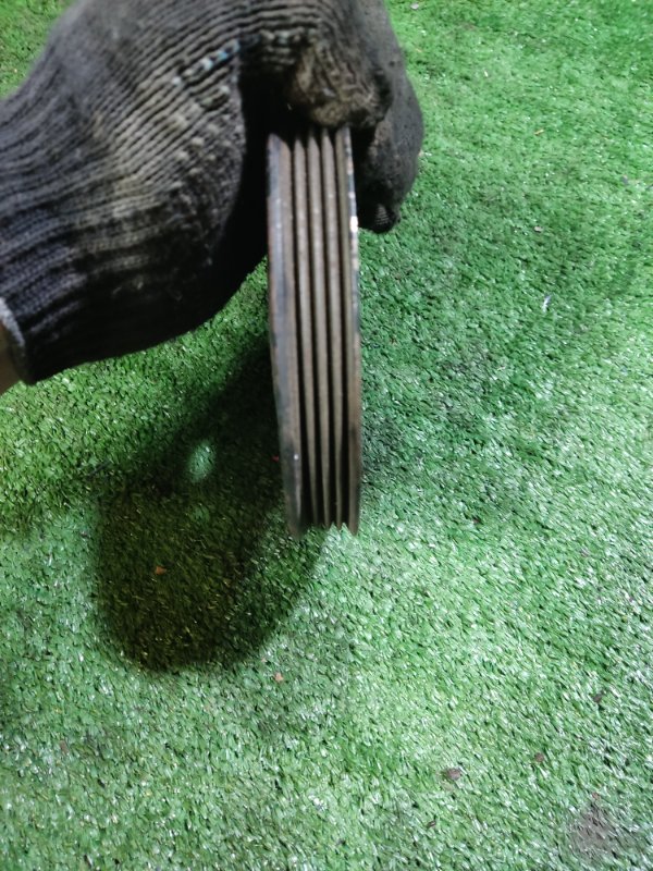 Шкив помпы kia spectra 2008