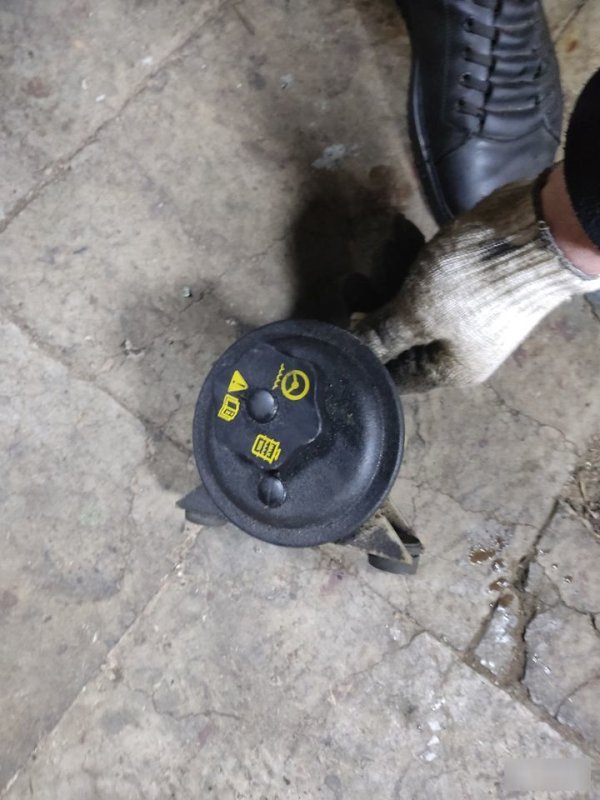 Бачок гур Ford Escape