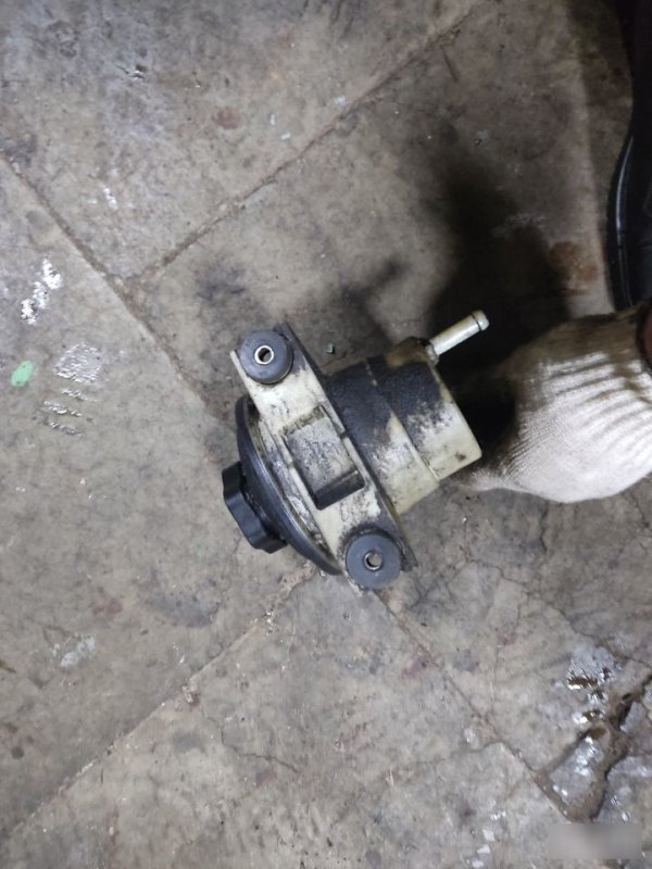 Бачок гур Ford Escape