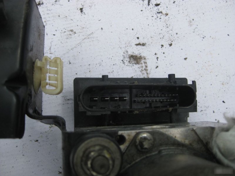 Блок ABS Renault Logan