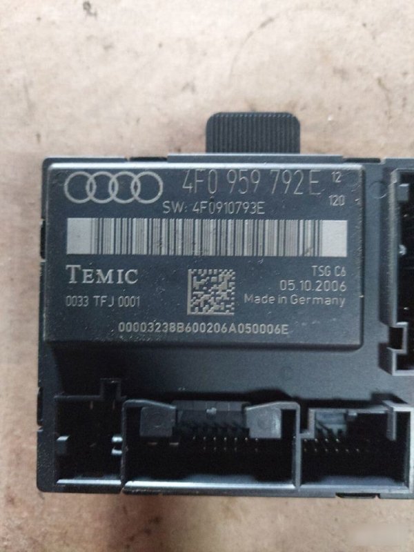 Блок комфорта двери Audi A6 C6