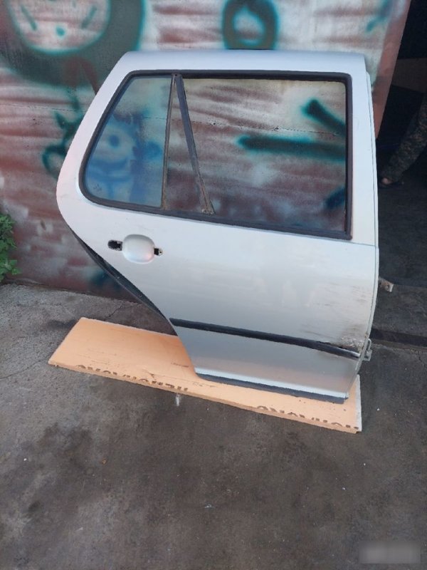 Дверь Volkswagen Golf 4