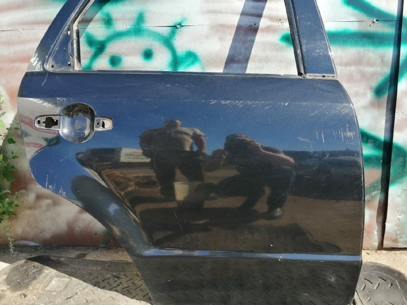 Дверь Suzuki SX4