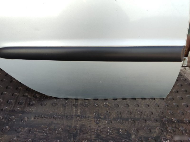 Дверь Peugeot 206