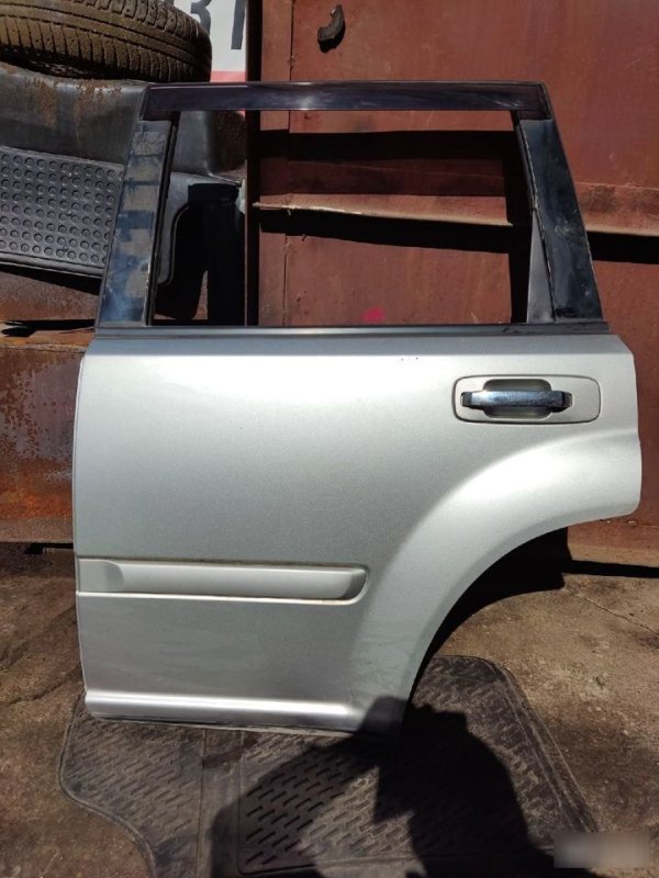 Дверь Nissan X-Trail T30