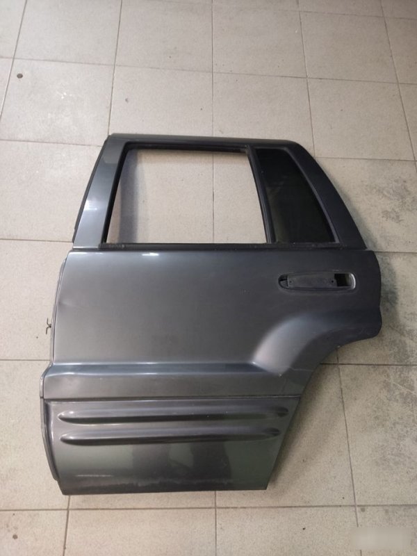 Дверь Jeep Grand Cherokee