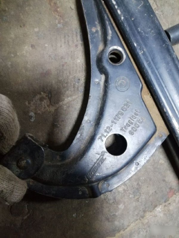 Домкрат BMW