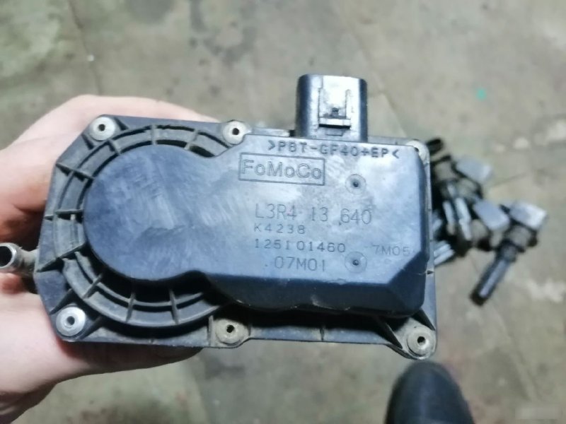 Дроссельная заслонка Mazda 3