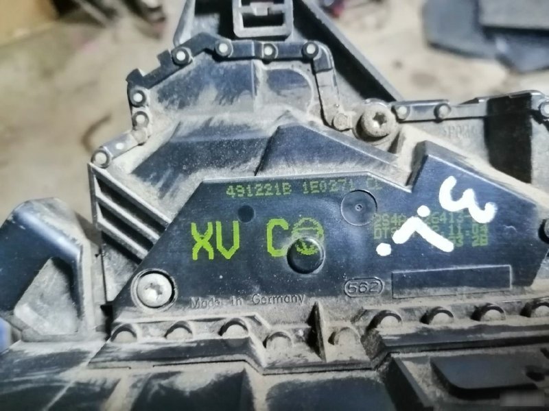 Замок двери Ford Focus