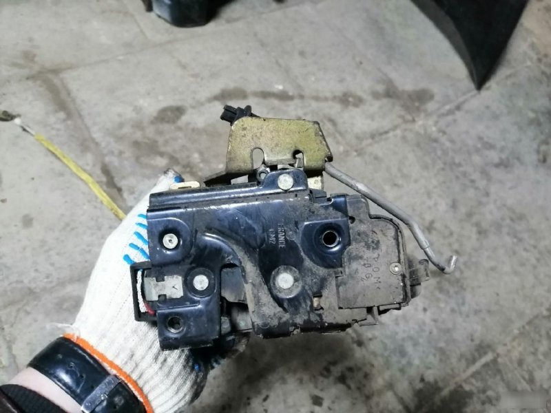 Замок двери Audi A6 C5
