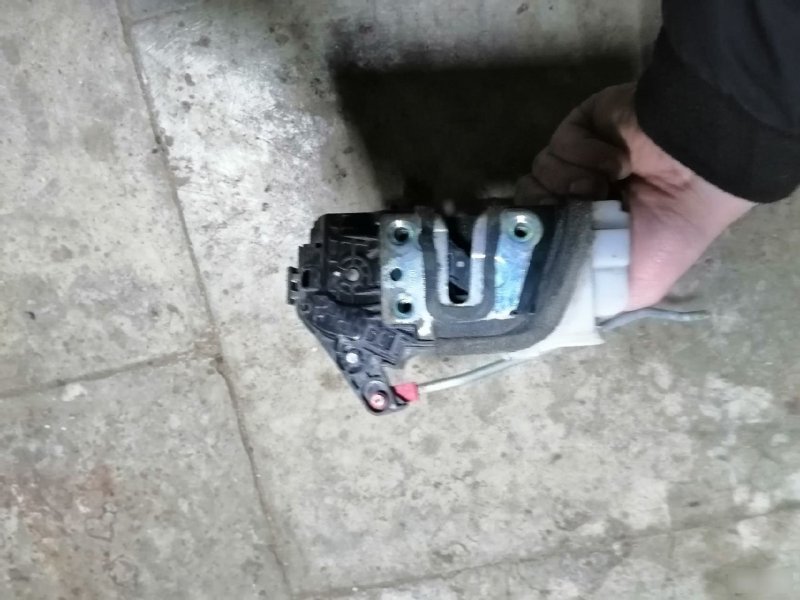 Замок двери Kia Cerato 2