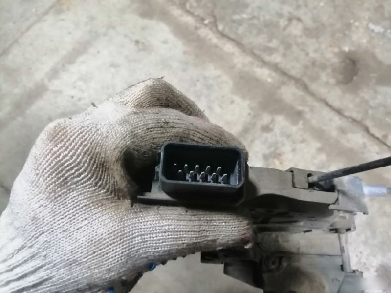 Замок двери Mazda 3
