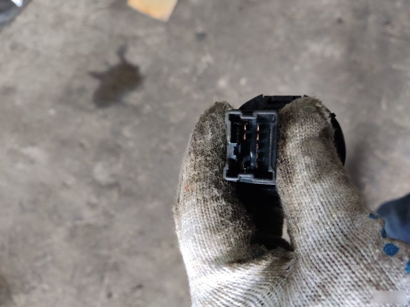 Кнопка аварийки Nissan X-Trail T30