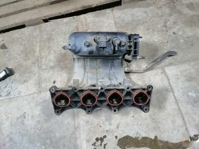 Коллектор впускной Hyundai Accent