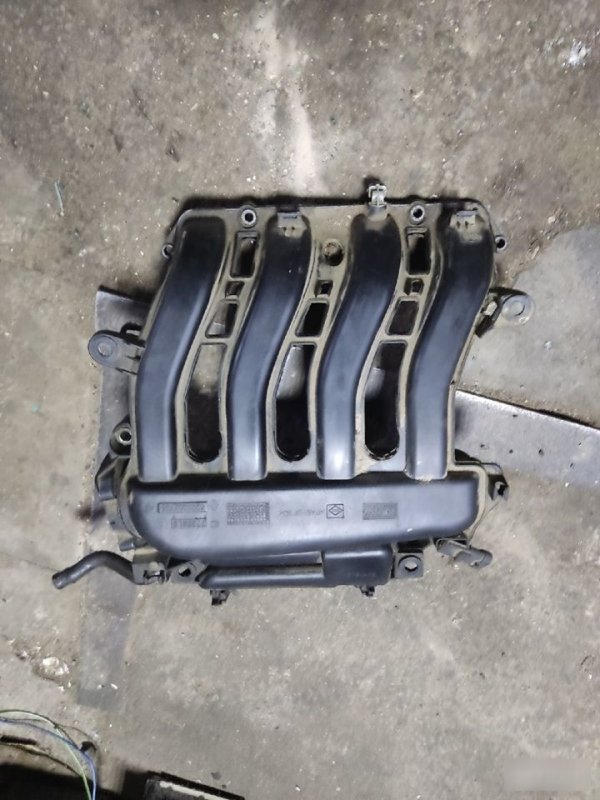 Коллектор впускной Renault Megane 3