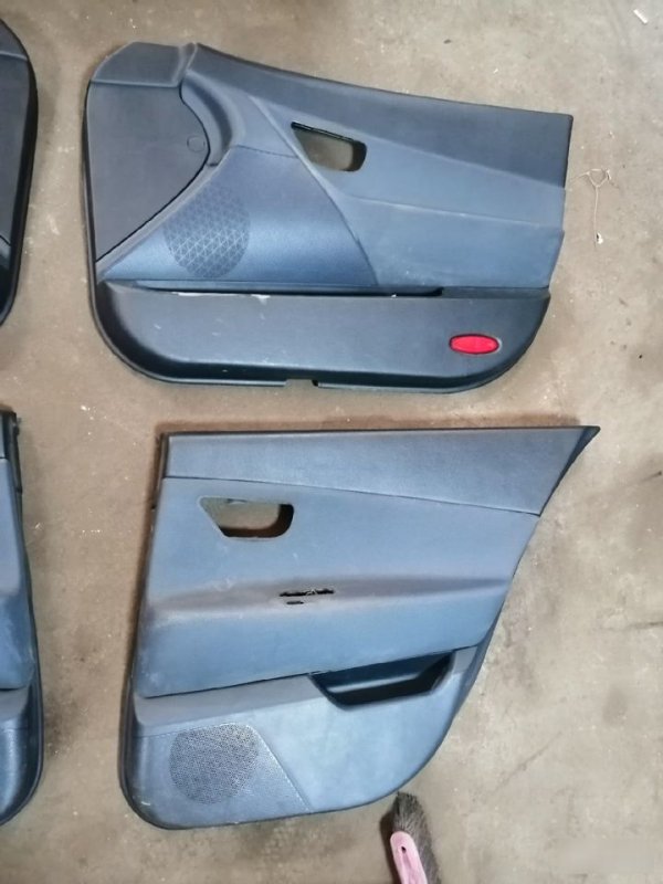 Комплект обшивок дверей Nissan Primera P12