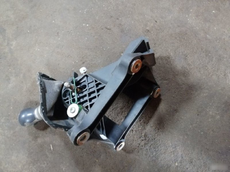Кулиса МКПП Toyota Auris