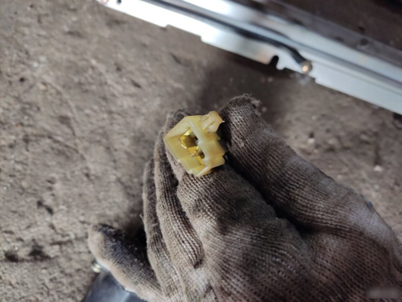 Моторчик люка Toyota Estima Lucida