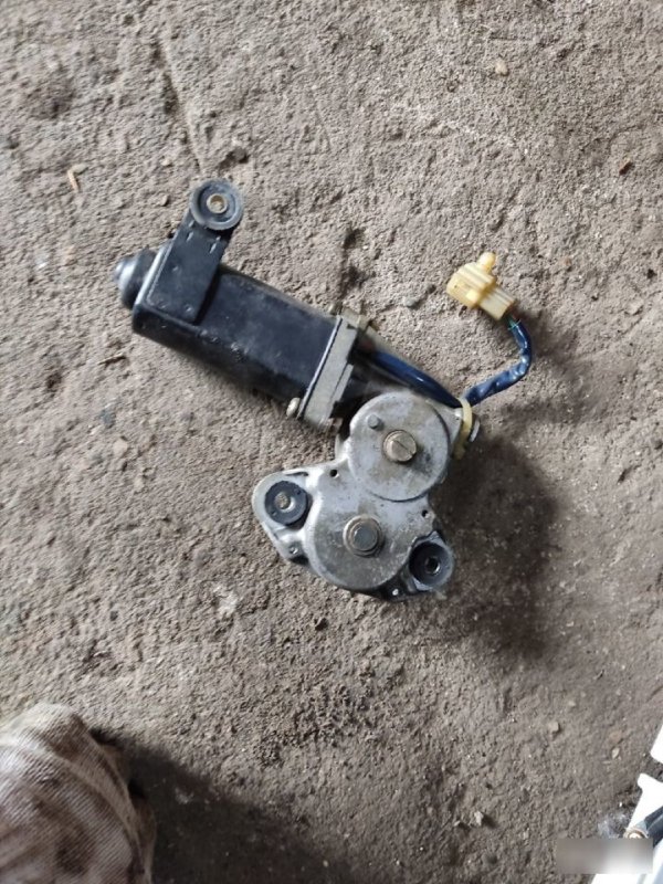 Моторчик люка Toyota Estima Lucida