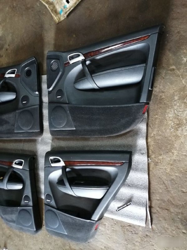 Обшивки дверей Porsche Cayenne 955