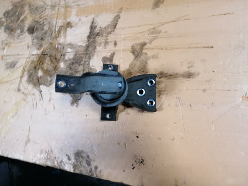 Опора двигателя Mitsubishi Lancer 9