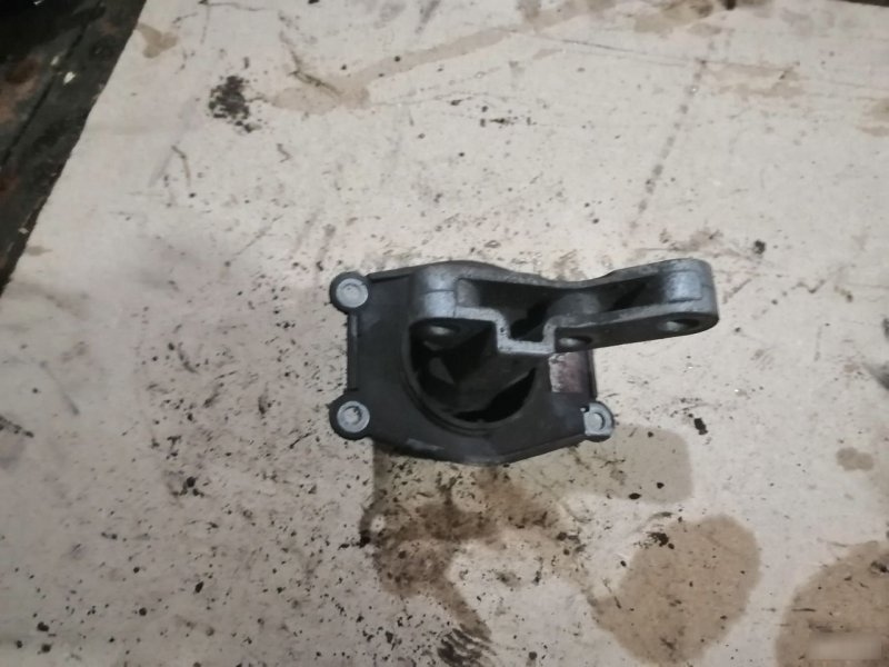 Опора кпп Opel Astra H