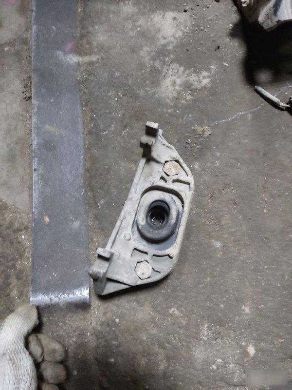 Опора МКПП Renault Megane 2