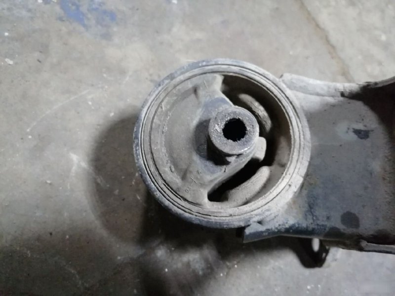 Опора МКПП Hyundai Sonata 4