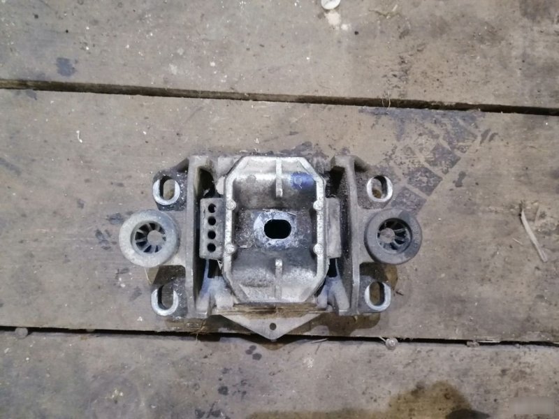 Опора МКПП Ford Mondeo 3