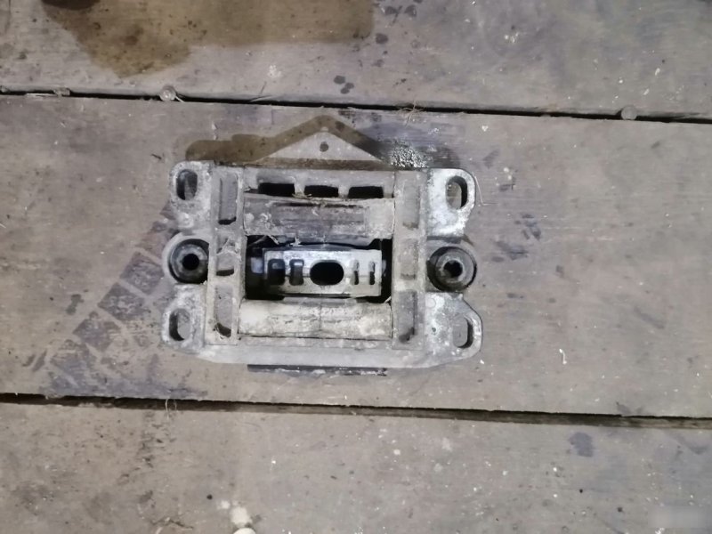 Опора МКПП Ford Mondeo 3