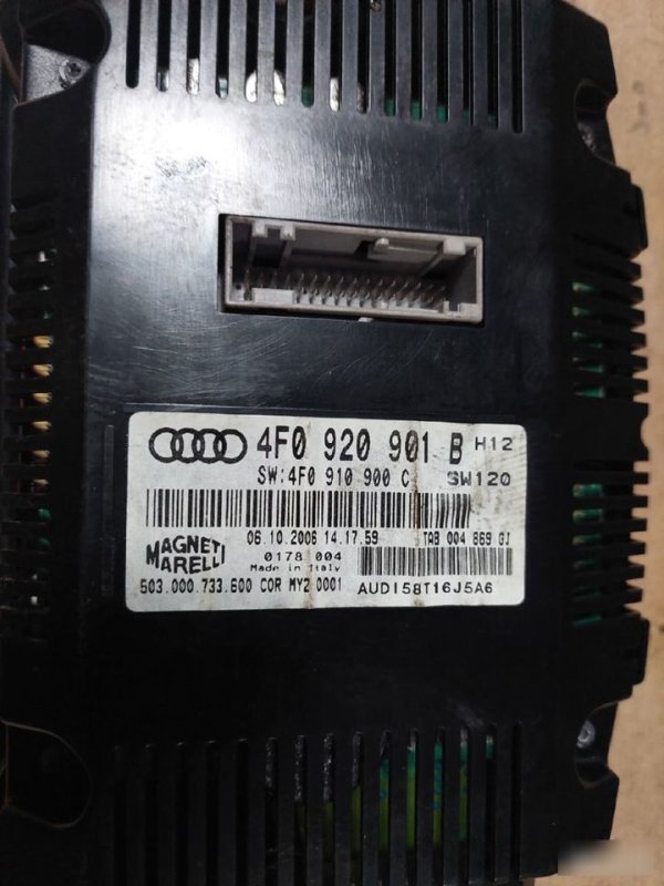 Панель приборов Audi A6 C6