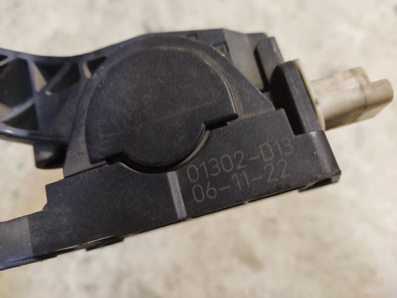 Педаль газа Peugeot 206