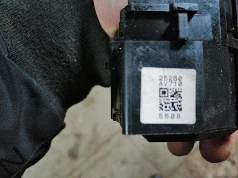Переключатель дворников Nissan Primera P12