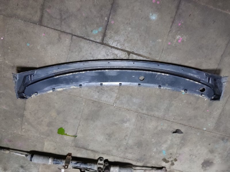 Планка под лобовое стекло Haima M3