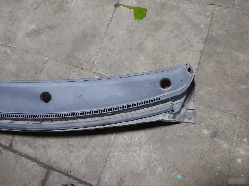 Планка под лобовое стекло Haima M3