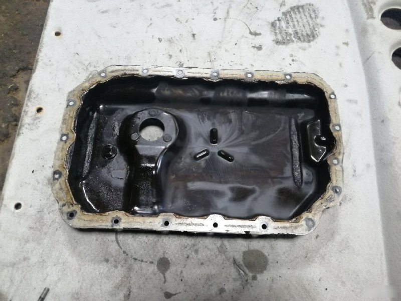 Поддон двигателя Audi A6 C6