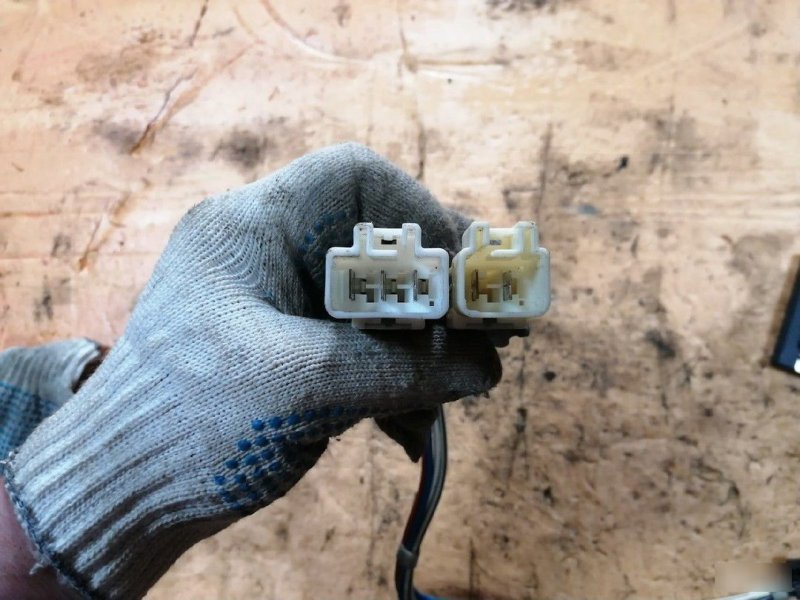 Подогреватель отопителя Toyota Auris