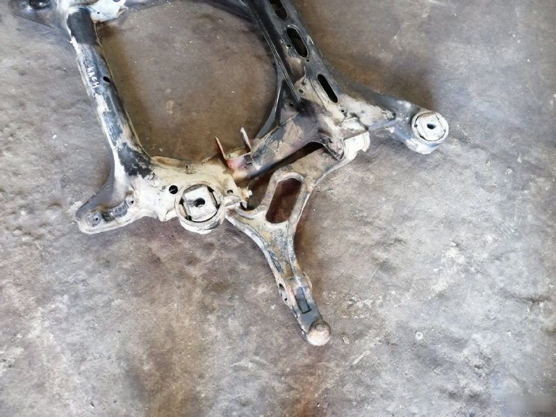 Подрамник Porsche Cayenne 955