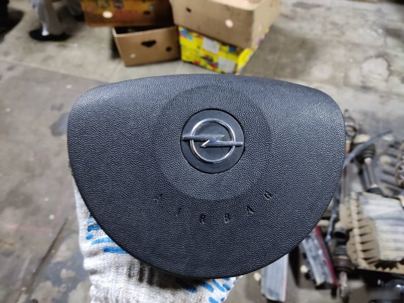 Подушка безопасности в руль Opel Combo