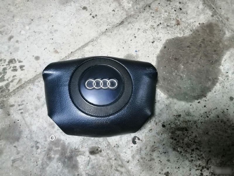 Подушка безопасности в руль Audi A6 C5
