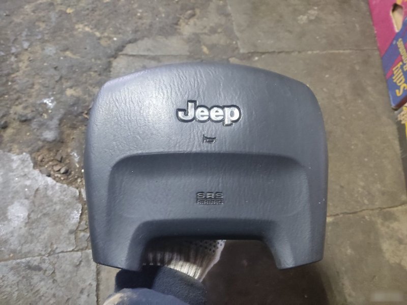 Подушка безопасности в руль Jeep Grand Cherokee