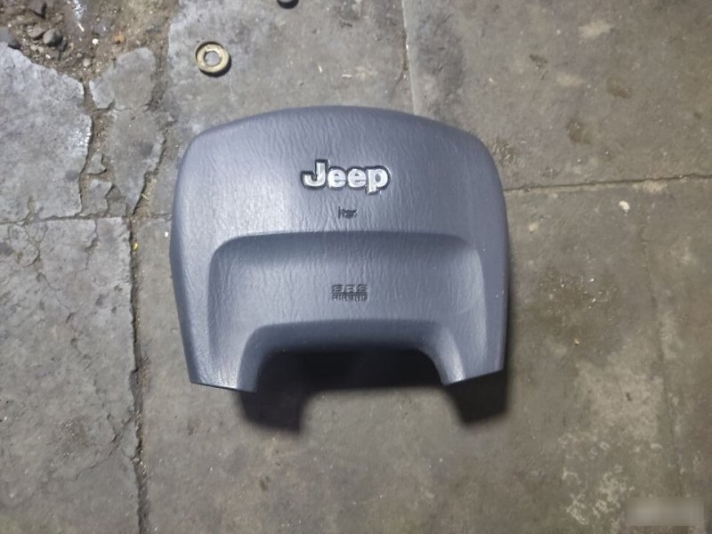 Подушка безопасности в руль Jeep Grand Cherokee