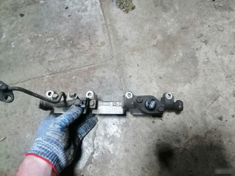 Рампа топливная Mitsubishi Lancer