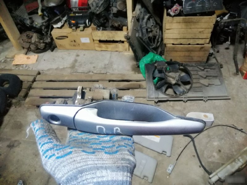 Ручка двери Mitsubishi Lancer 9