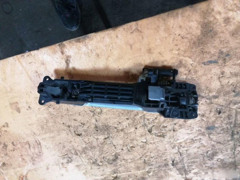 Ручка двери Toyota Auris