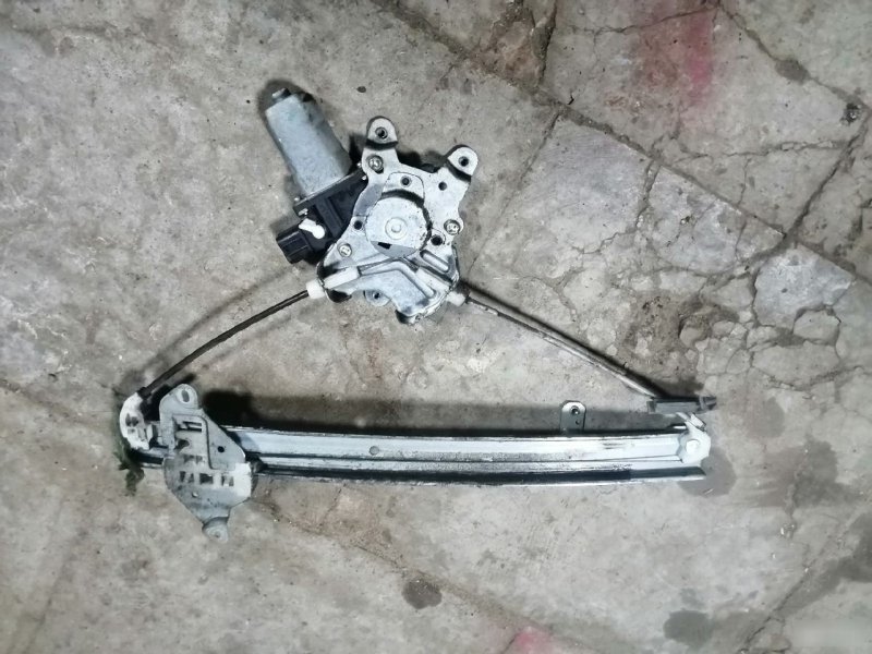 Стеклоподъемник Mitsubishi Lancer 9