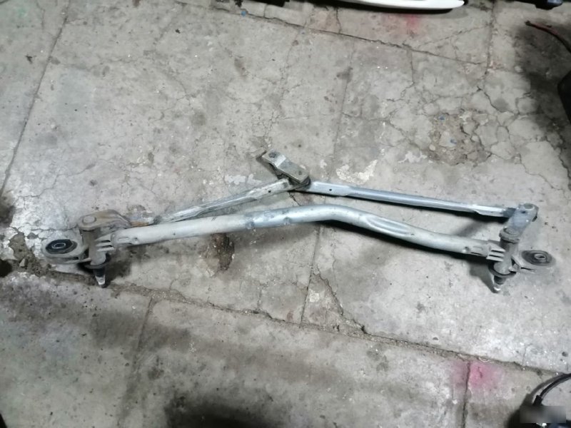 Трапеция стеклоочистителей Mazda 3