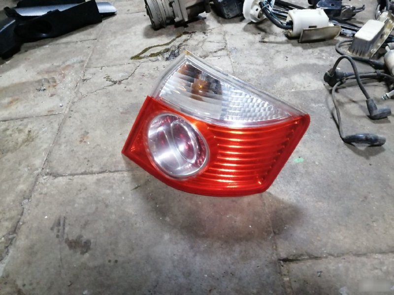 Фонарь Lifan Breez