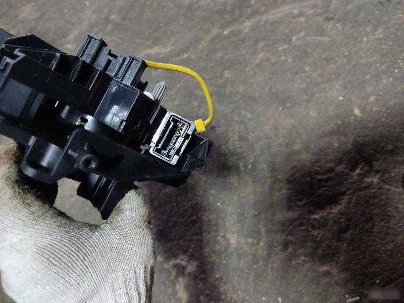 Шлейф подрулевой SRS Ford Focus 2