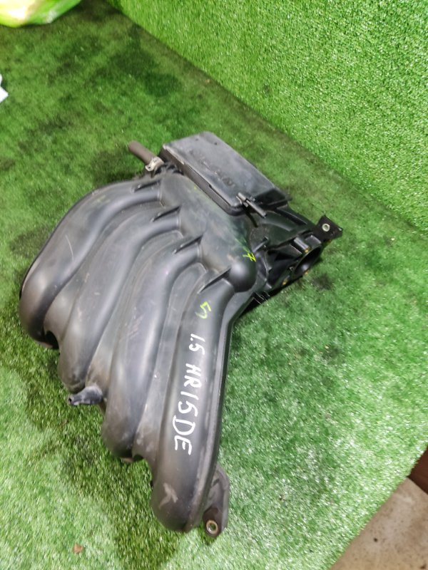 Впускной коллектор Nissan Tiida C11